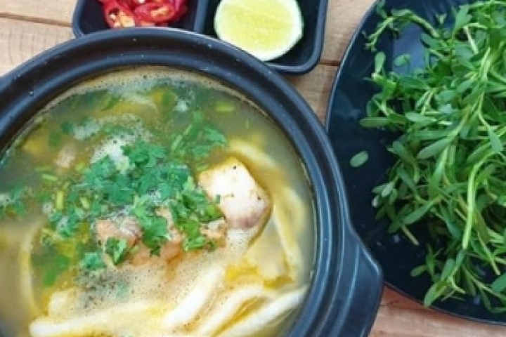 Bánh Canh Cá Lóc Nồi Đất Măng Đen Ngon Khó Cưỡng