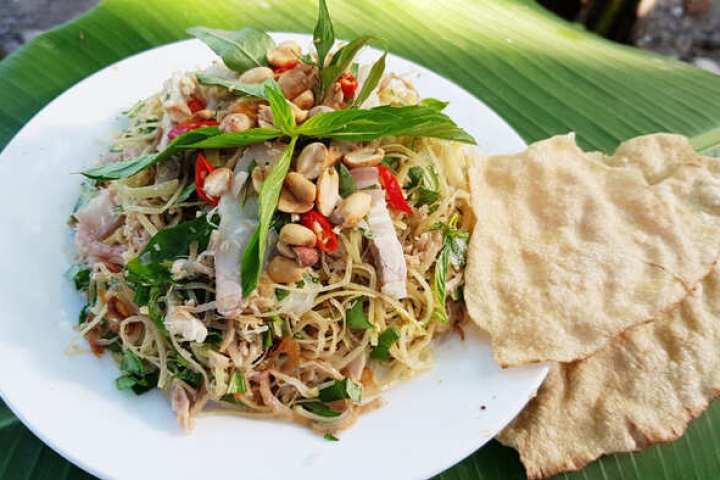 Gỏi Hoa Chuối Rừng Măng Đen Thanh Mát Ngon Miệng