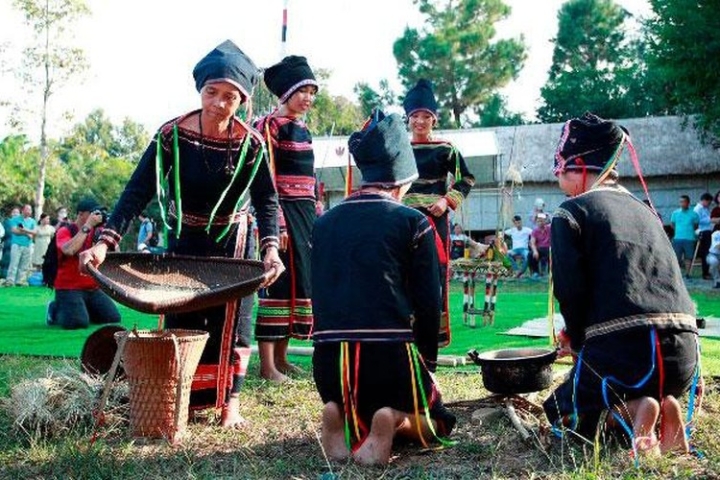 Văn hóa Lễ ăn Lúa mới Gia Lai: Tạ ơn mùa màng - Gắn kết buôn làng