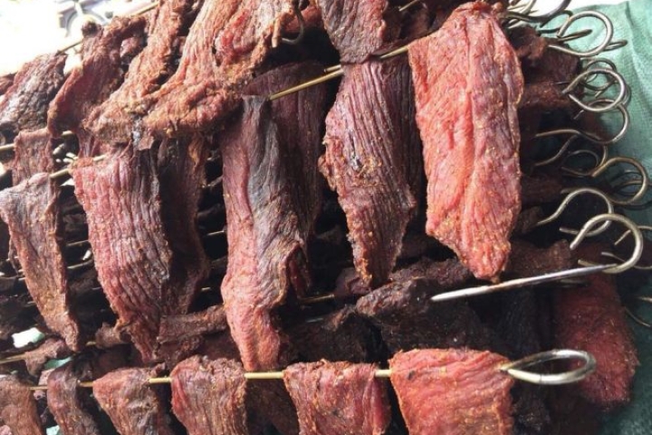 Thịt Hun Khói Măng Đen - Đặc Sản Núi Rừng Độc Đáo