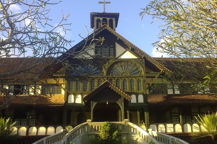 Khám phá Tòa giám Mục Kon Tum: Nơi giao thoa văn hóa và đức tin