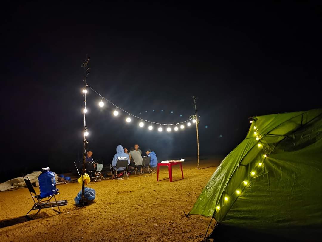 Cắm trại buổi tối tại Măng Đen