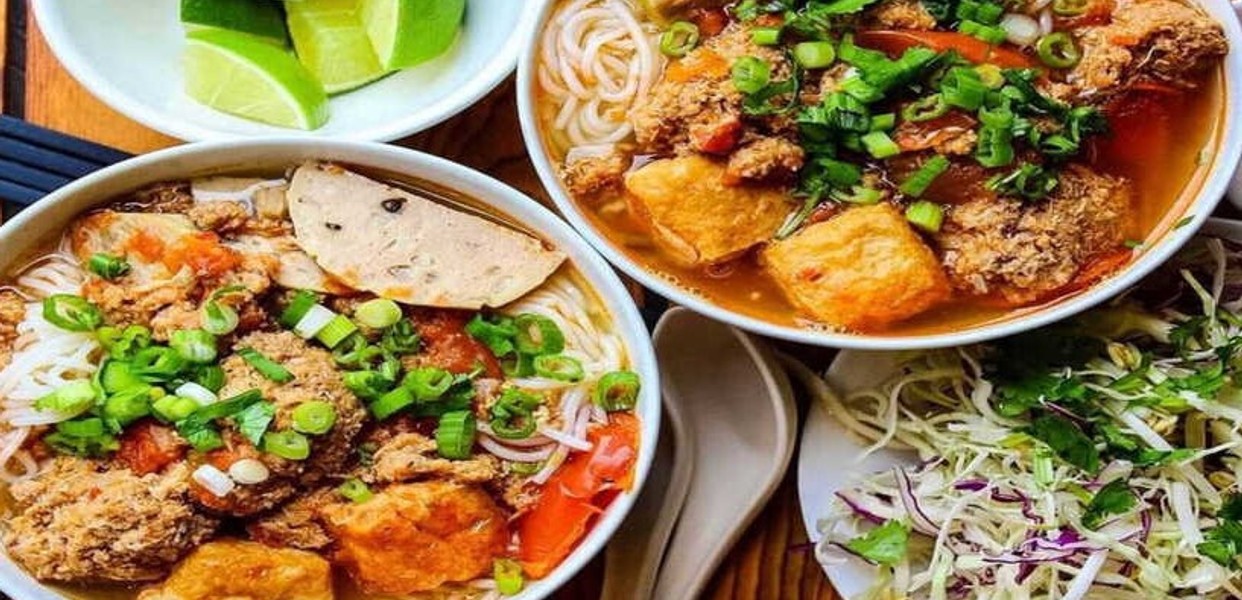 Bún riêu bà Vương
