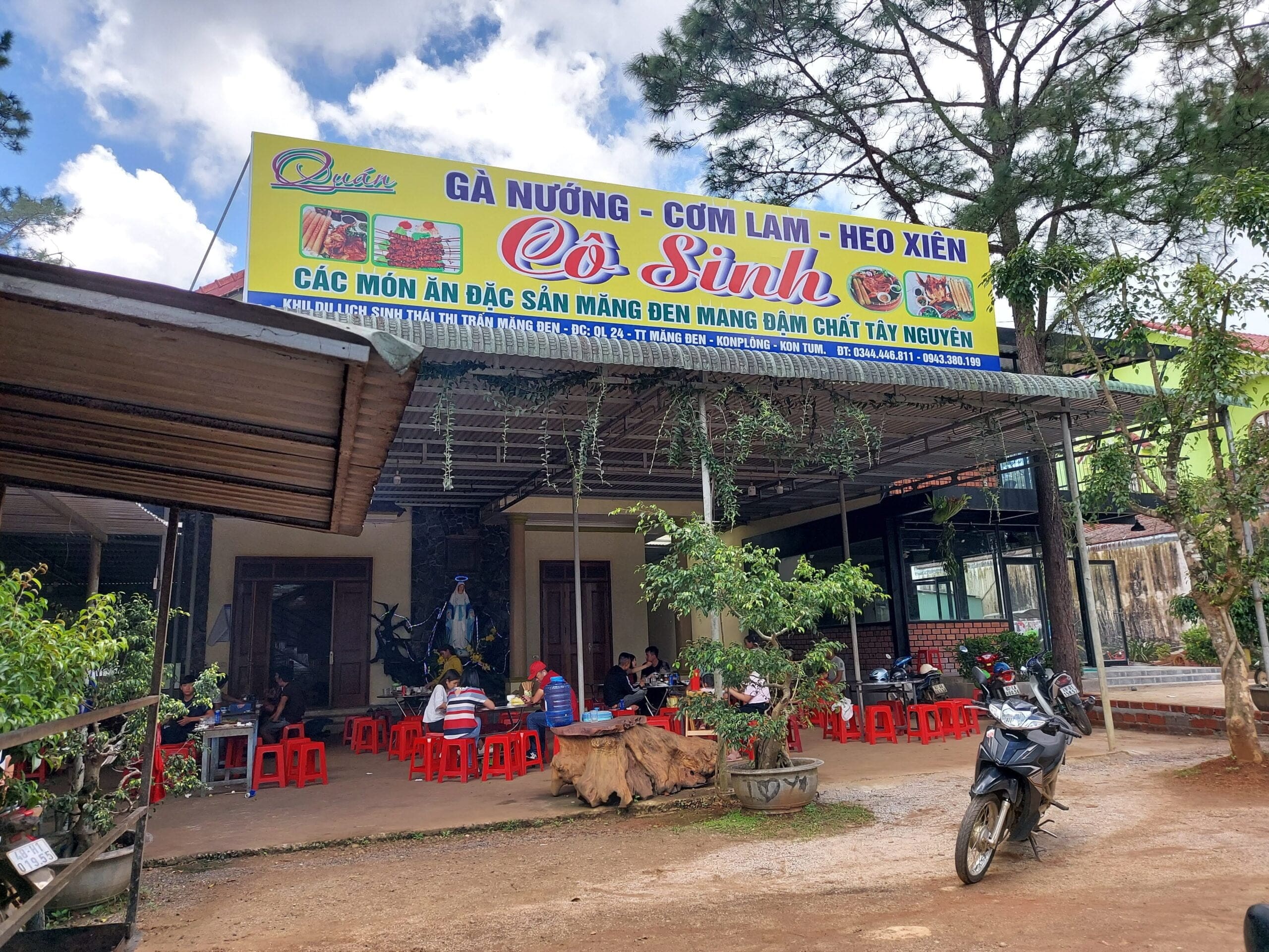 Cô Sinh - Gà Nướng & Cơm Lam