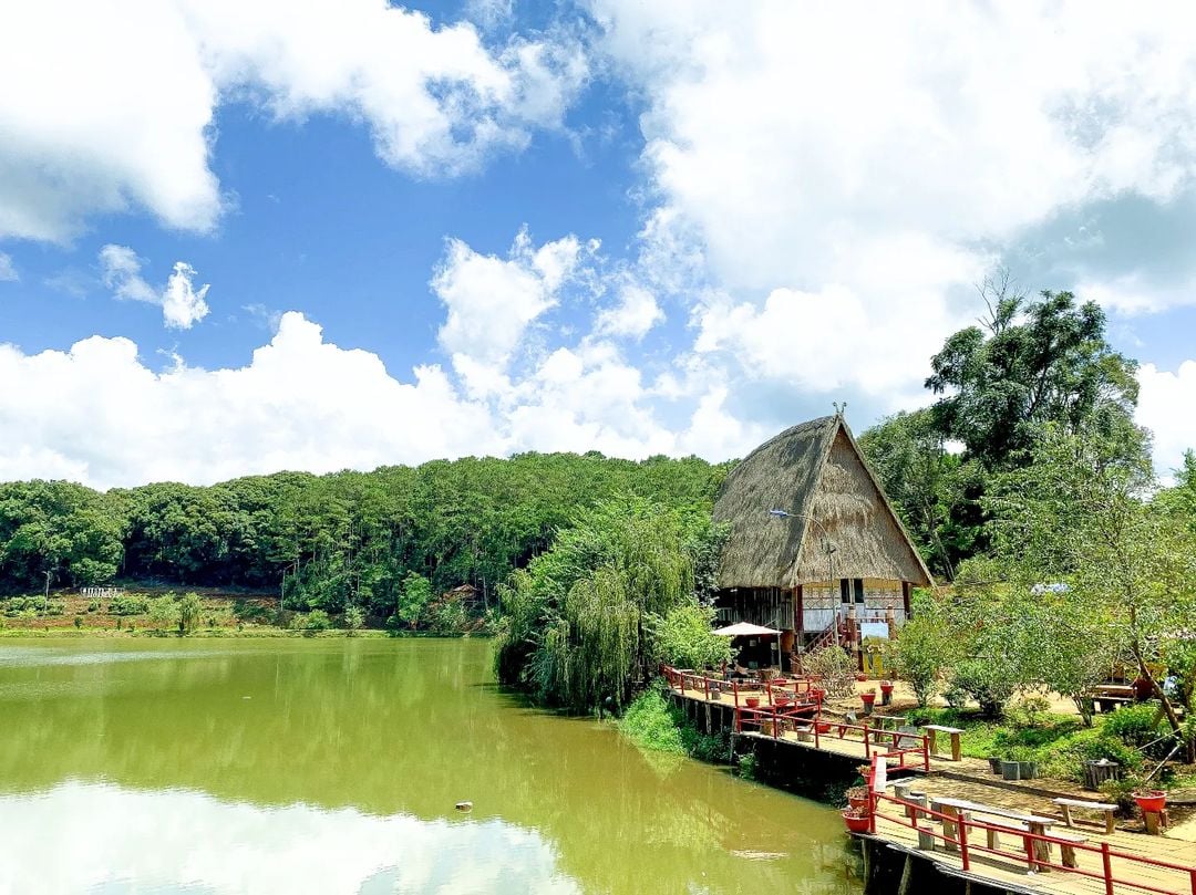 Khu du lịch Măng Đen