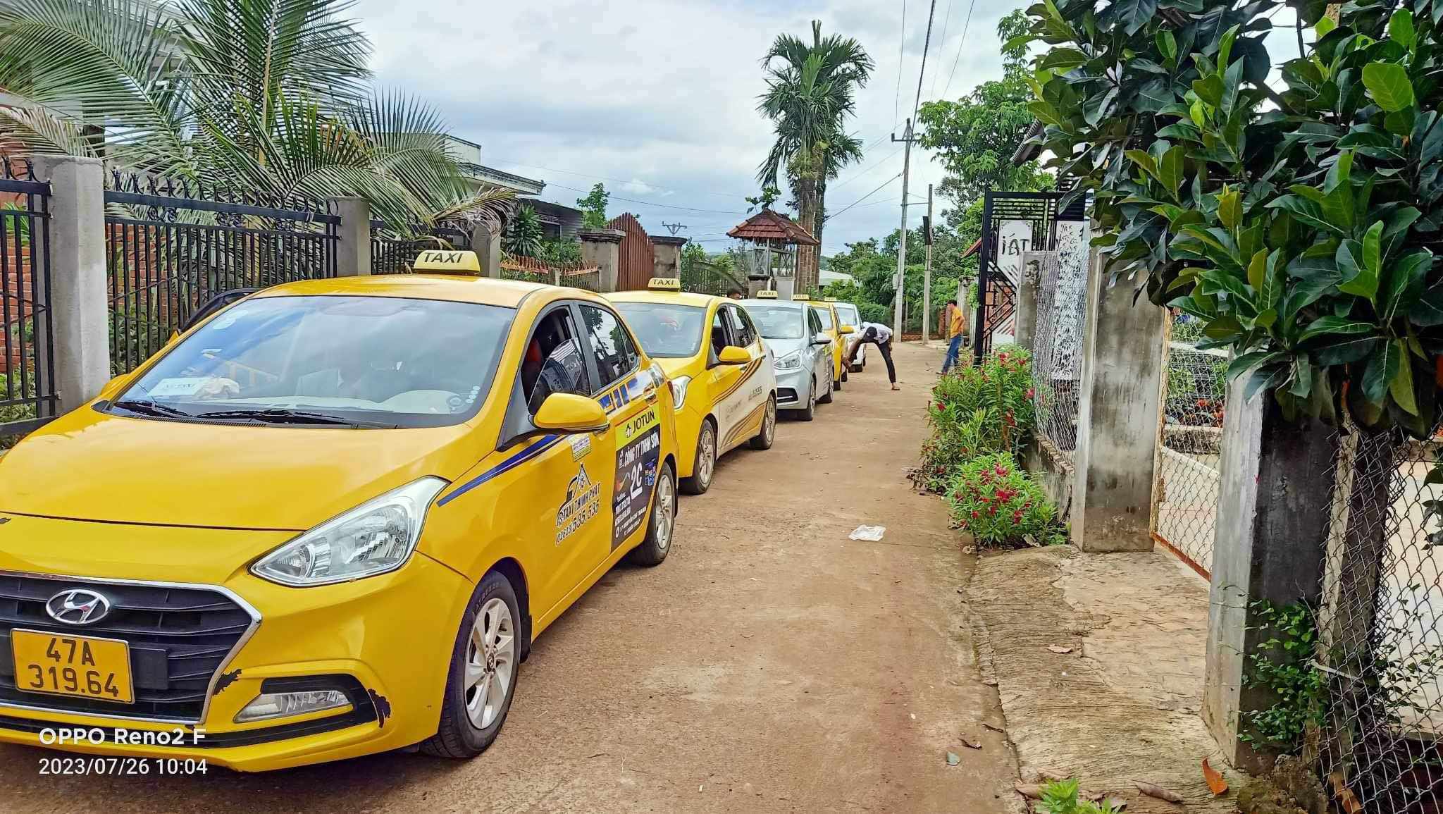 Taxi Toàn Thịnh