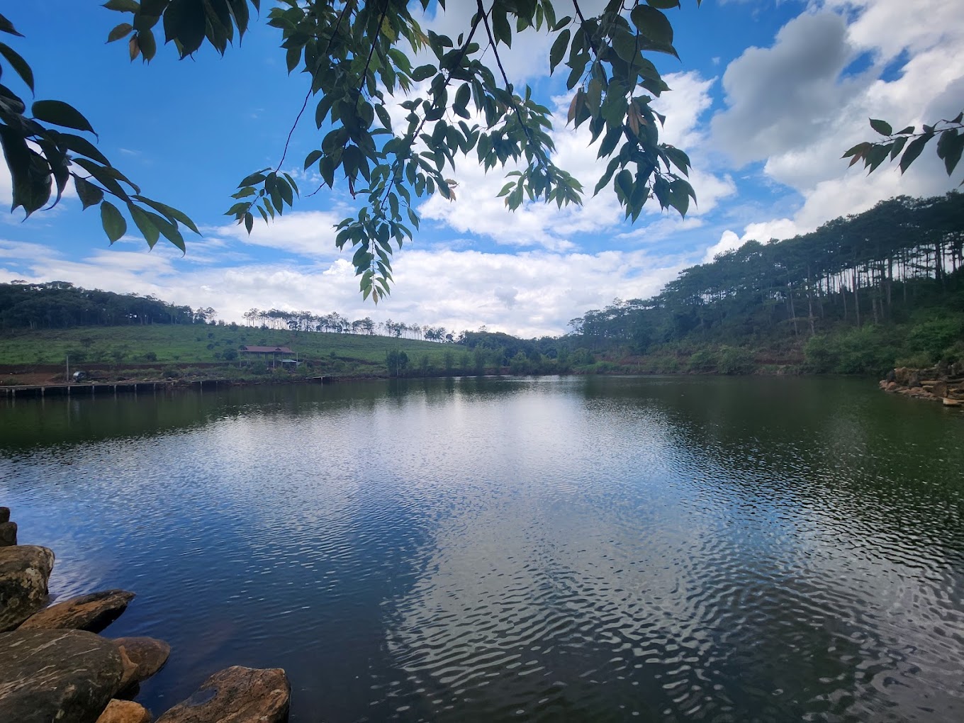 Hồ Đambri Măng Đen