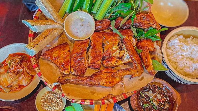 Review ẩm thực Măng Đen: Nơi gặp gỡ hương vị núi rừng