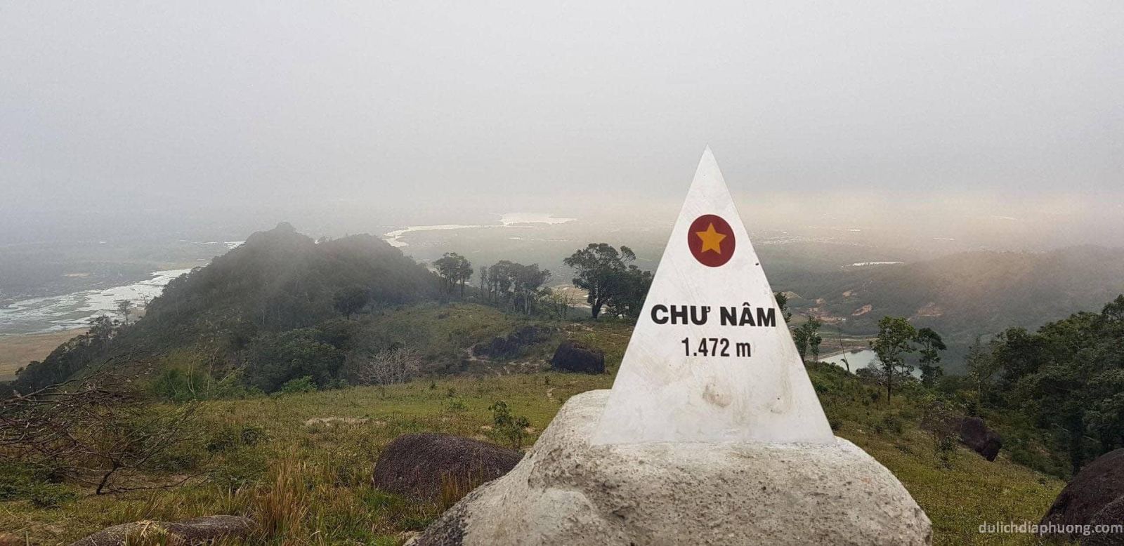 Chiêm ngưỡng biển mây tuyệt đẹp từ đỉnh Chư Nâm Gia Lai