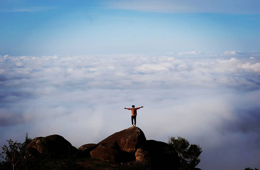 Mãn nhãn Biển Hồ panorama từ đỉnh Chư Nâm hùng vĩ.