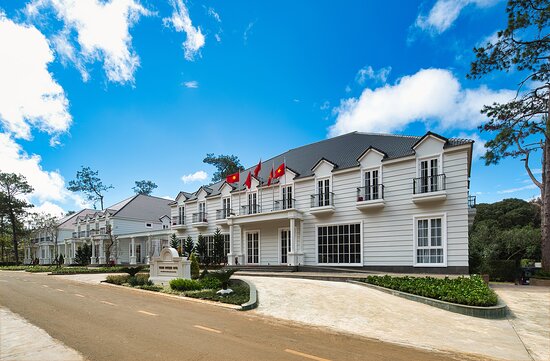 Golden Sun Măng Đen: Nơi Bình Minh Tỏa Sáng Giữa Đại Ngàn