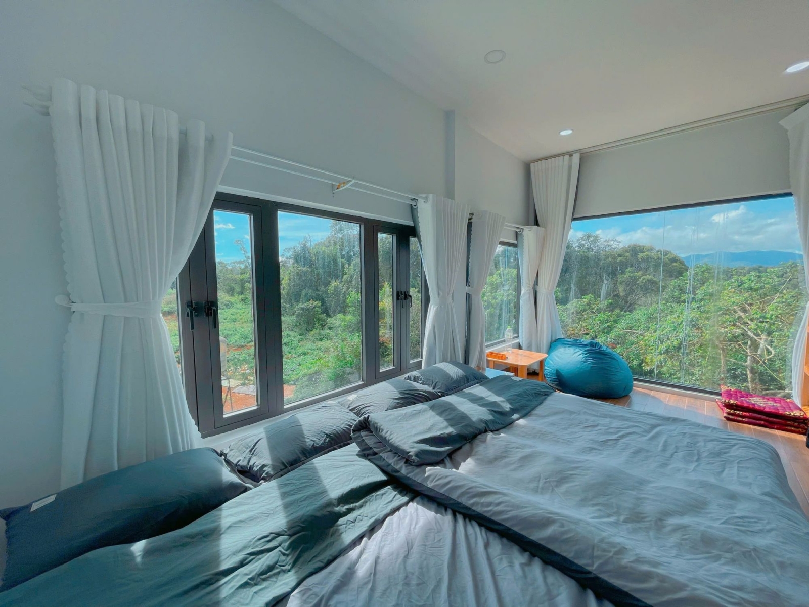 Homestay T’Mang Đen: Trải nghiệm văn hóa bản địa mộc mạc