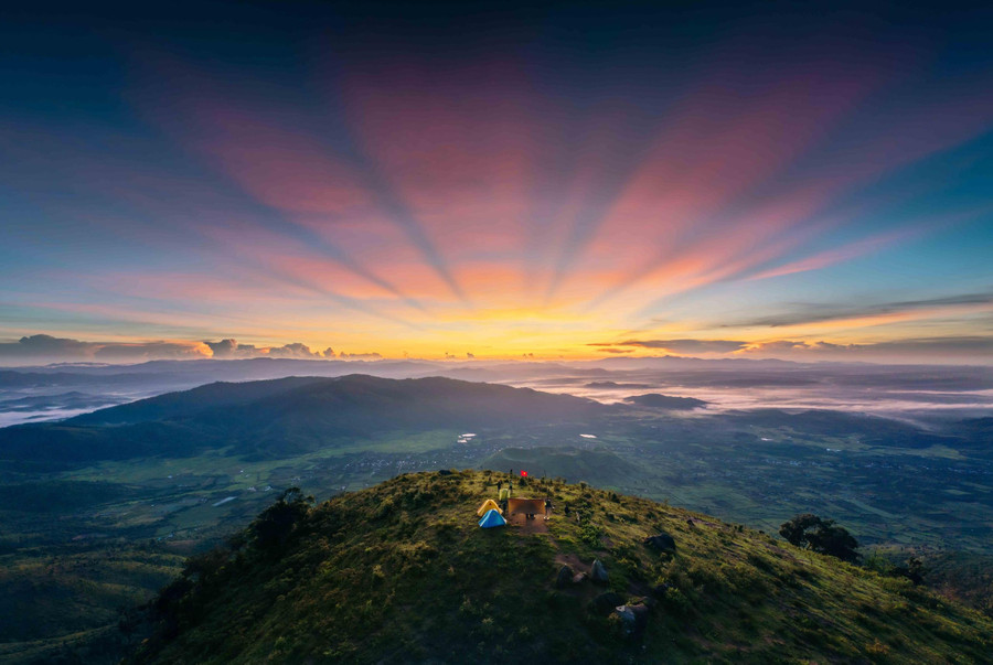Hành trình trekking Chư Nâm, chạm tay vào biển mây bồng bềnh